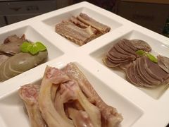 -香山湖家家宴(中山陵店)