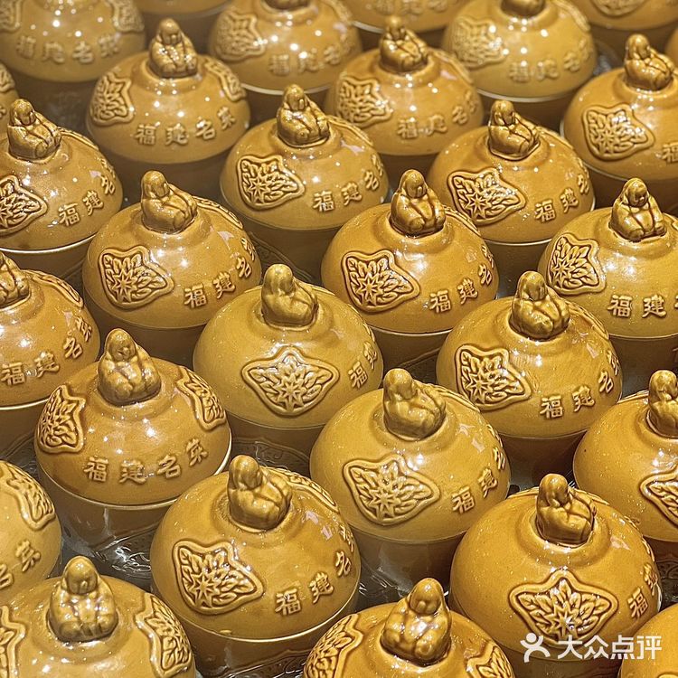 CBD附近的超豪华自助餐｜吃到扶墙出！