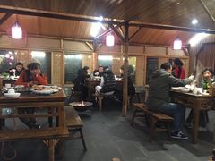 大堂-好汉锅园林秘制老火锅 柴火霸王鸡(金沙店)