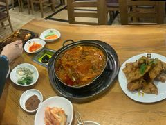 土豆排骨火锅-喇喇排骨火锅·传统韩式脊骨汤(望京西园总店)