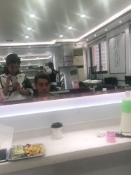 -镁连社·美联社