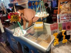 -席娜卡琳火车铁道夜市