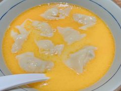 金汤黄鱼馄饨-蟹黄鱼·深夜面馆(巨鹿路店)