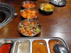 小菜碳生菜无限量-·缸桶屋·韩式牛肋条自助烤肉(西湖D11店)