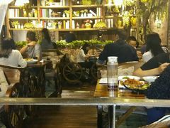 -春天里·老街坊餐厅(港隆广场店)