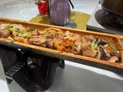 -刘姐啤酒鱼民族演艺餐厅(西街总店)