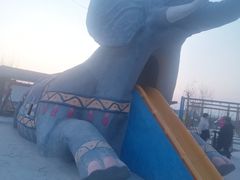 -兴芮温泉度假区