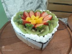-亚洲国际大酒店·云顶阁旋转自助餐厅