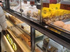 面包甜点陈列柜-鲍师傅糕点(春熙路店)
