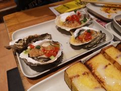 烤湛江生蚝-木屋烧烤(南新店)