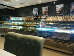-巴黎贝甜(大宁国际商业广场店)