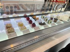 -Fridi Patisserie Cafe