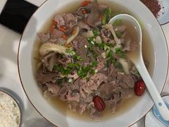 -犇逸·乐山跷脚牛肉·四川现炒(览海店)