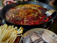 -黄潇洒老火锅(九眼桥宏济巷店)