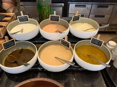 -圣丰索菲特·2 On 988 Café 自助餐厅