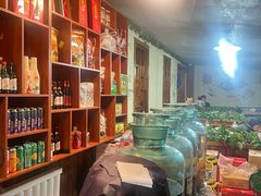 -果松木炭酸菜铜火锅·外婆参鸡汤