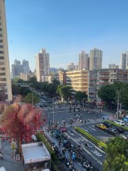 点击看大图 -八佰伴8008星级形象店