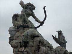 -巴陵广场