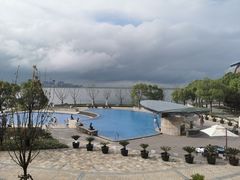 -上海滴水湖皇冠假日酒店