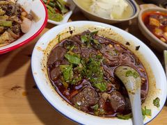 -朱大嘴肥肠血旺(福字街店)