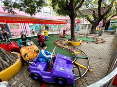 -顺德大良半月城游乐场