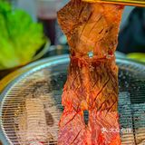 把隔壁买来做等位区的烤肉店🤦🏻‍♀️豪横‼️