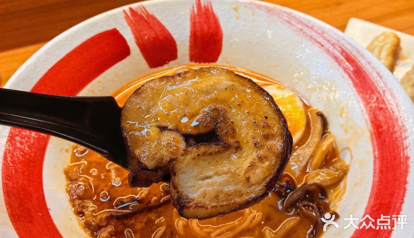 这个拉面太好吃了！岚 豚骨拉面专门店