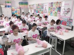 -爱月宝月嫂·育儿嫂(哈尔滨总店)