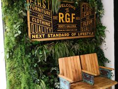 门面-RGF(巨鹿路店)