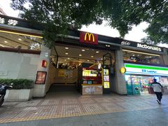 -麦当劳(东方时代广场分店)