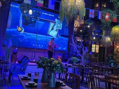 -临界音乐酒馆·小龙虾·江湖菜(华熙LIVE·鱼洞店)