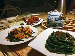 招牌烤乳鸽-石岐佬中山菜馆(张溪店)