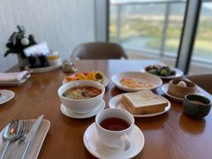 -瑰丽酒店·海吧·天际下午茶·现场DJ·天台酒吧
