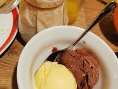 -咖啡苑自助餐厅·中国大饭店