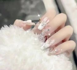 -悦指间美甲美睫