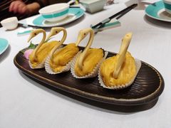 天鹅榴莲酥-南棠馆粤菜坊(群光店)