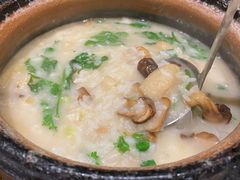 姬松茸花胶砂锅粥-潮州府·潮菜·砂锅粥(徐家汇店)