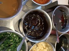 -成都你六姐·牛肉冒菜(上海环宇荟店)