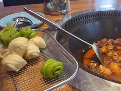 -山河屯铁锅炖·非遗东北菜(南山店)