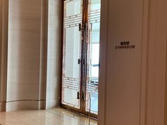 -珠海瑞吉酒店游泳池