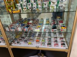 点击看大图 -逝水玩具折扣店