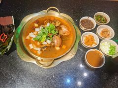 -顶顶汤火牛排火锅·经典铜锅涮肉