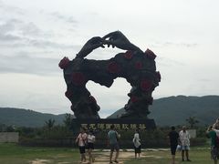 -亚龙湾国际玫瑰谷