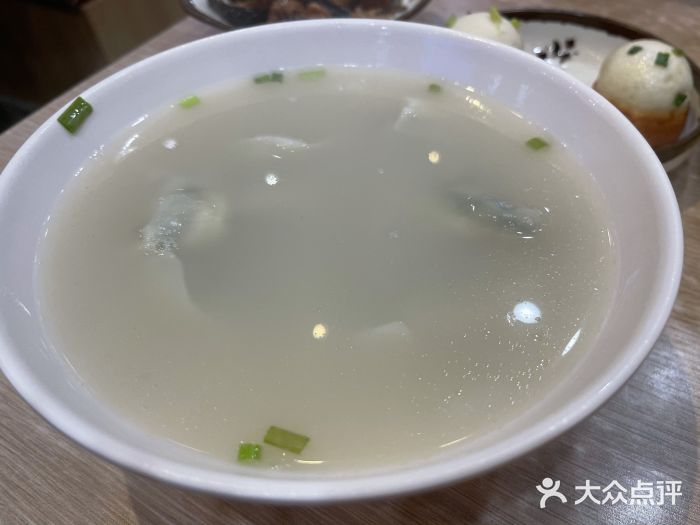 老上海里弄味道(知春路店)荠菜大馄饨图片