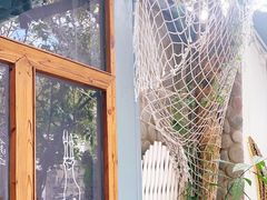 -喵屿·大理花园猫咖