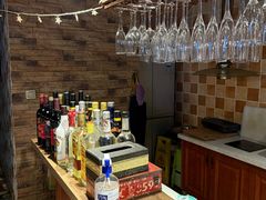 -玩坞轰趴馆·户外团建聚会主题生日派对馆(世豪广场店)