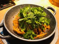 手撕扁担鸡-吃饭皇帝大土家民族菜(正大广场店)