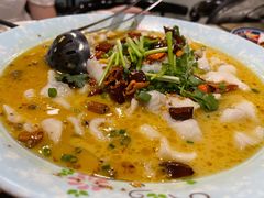 招牌无骨酸菜鱼-王小川新派川菜 烧烤串吧(仁济路店)