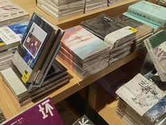 -新华书店(新街口旗舰店)