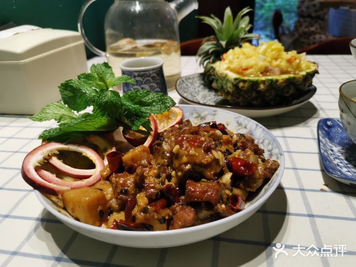 在湖边私厨小馆图片